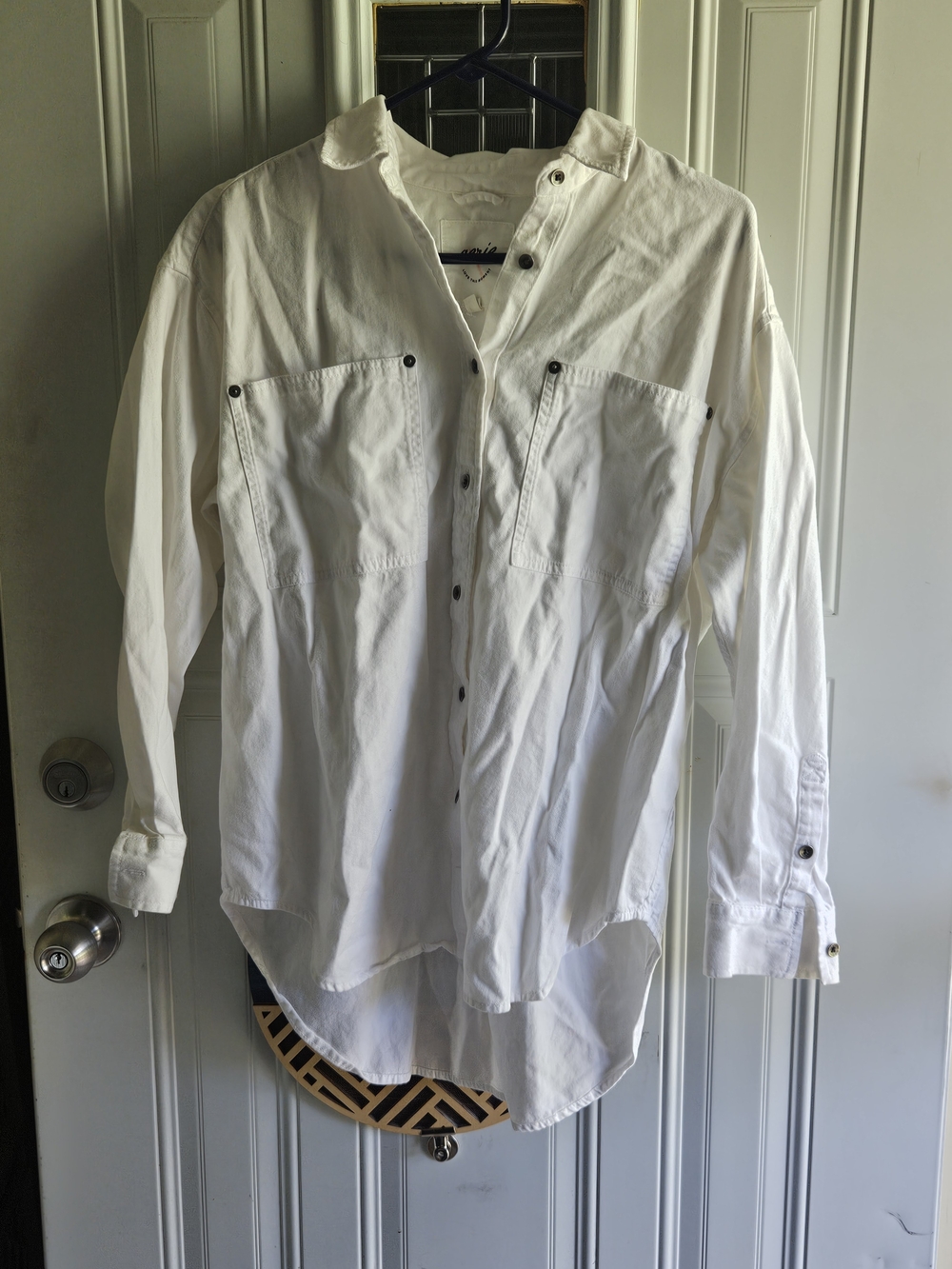 Womens White Long-Sleeve Button-Up Shirt Size xxs